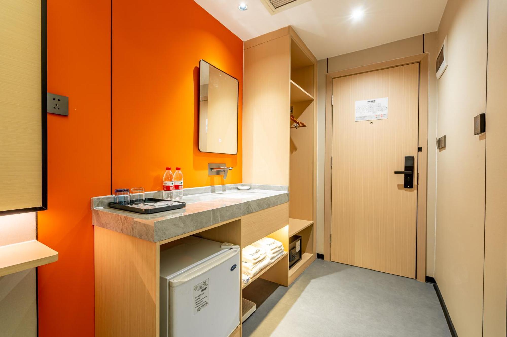 Waifiden Hotel -Former Tokai Hotel - Xiaobei Metro Station - During The Canton Fair, There Will Be Shuttle Buses For Transportation Back And Forth Екстериор снимка