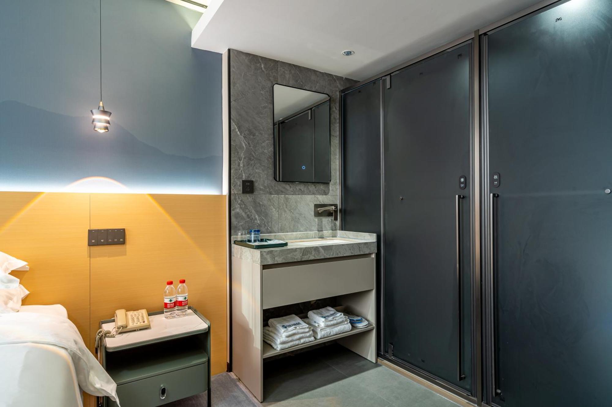 Waifiden Hotel -Former Tokai Hotel - Xiaobei Metro Station - During The Canton Fair, There Will Be Shuttle Buses For Transportation Back And Forth Екстериор снимка