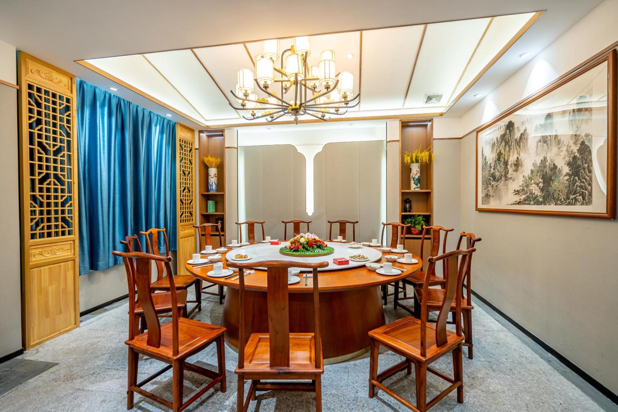 Waifiden Hotel -Former Tokai Hotel - Xiaobei Metro Station - During The Canton Fair, There Will Be Shuttle Buses For Transportation Back And Forth Екстериор снимка